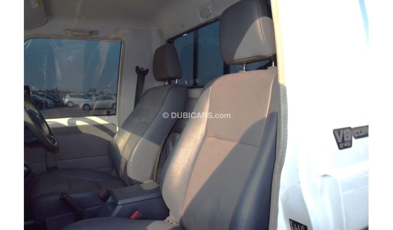 Toyota Land Cruiser Pick Up