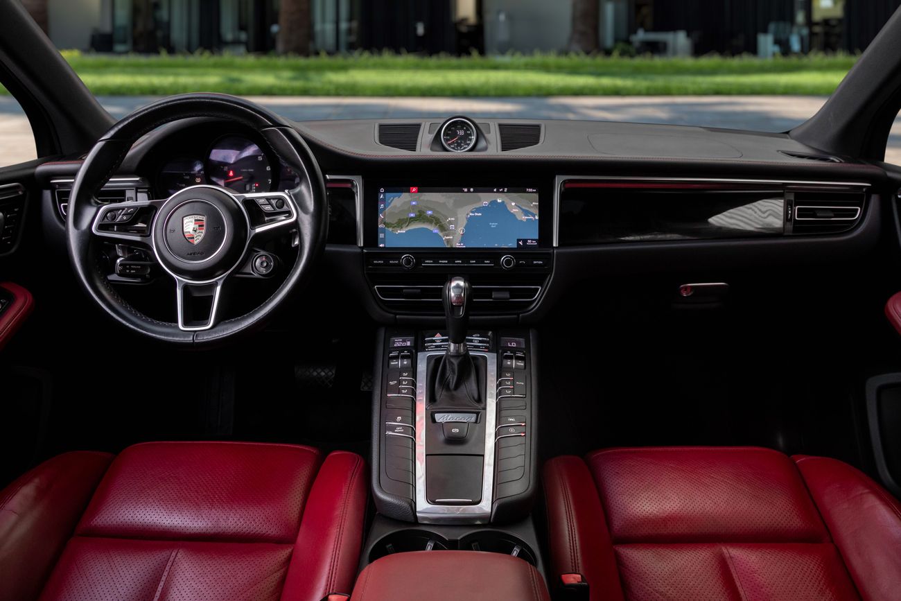 Porsche Macan 2,938 P.M | 0% Downpayment | MACAN CHRONO PACK AMAZING CONDITION!