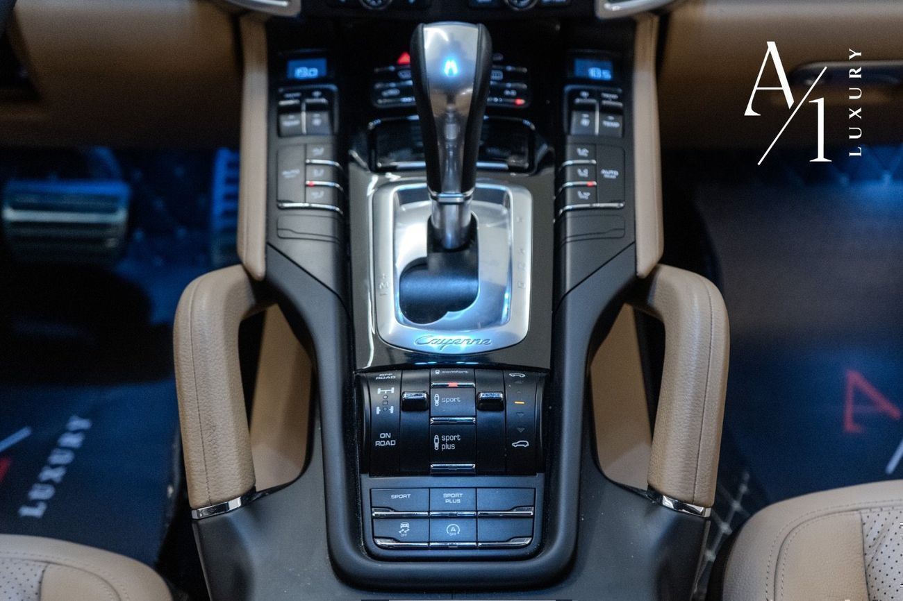 بورش كايان 2015 Porsche Cayenne S, 3.6L, V6, 420 BHP, Excellent Condition, GCC Spec