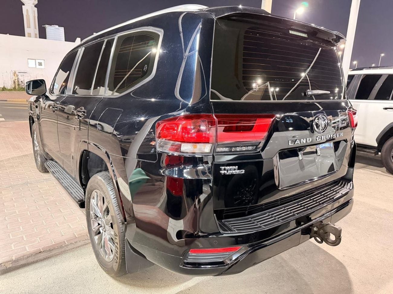 Toyota Land Cruiser GXR 3.5L