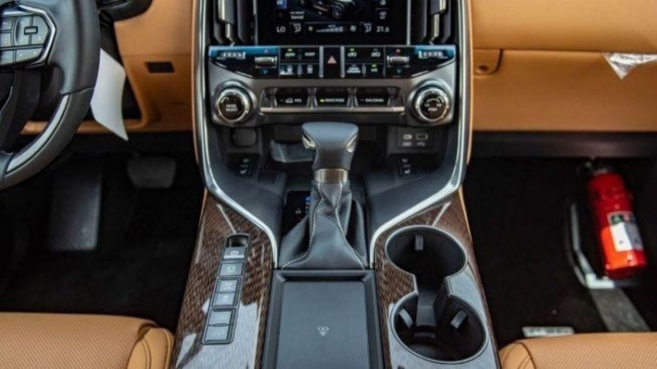Lexus LX600 SIGNATURE