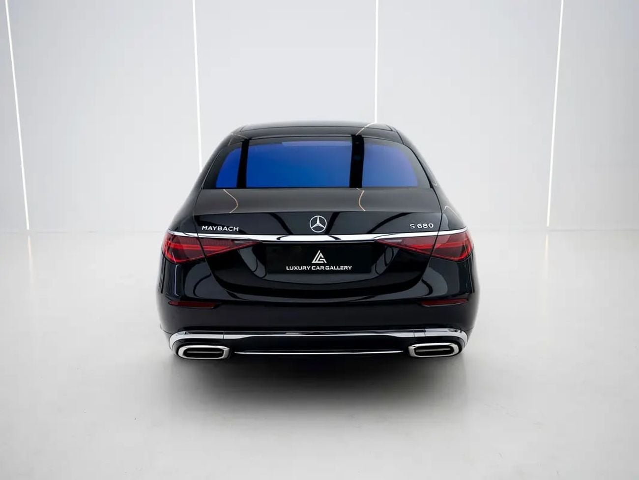 مرسيدس مايباخ S680 مايباخ 4 MATIC GCC SPECS | FIRST-CLASS 4-SEAT REAR CABIN | V12