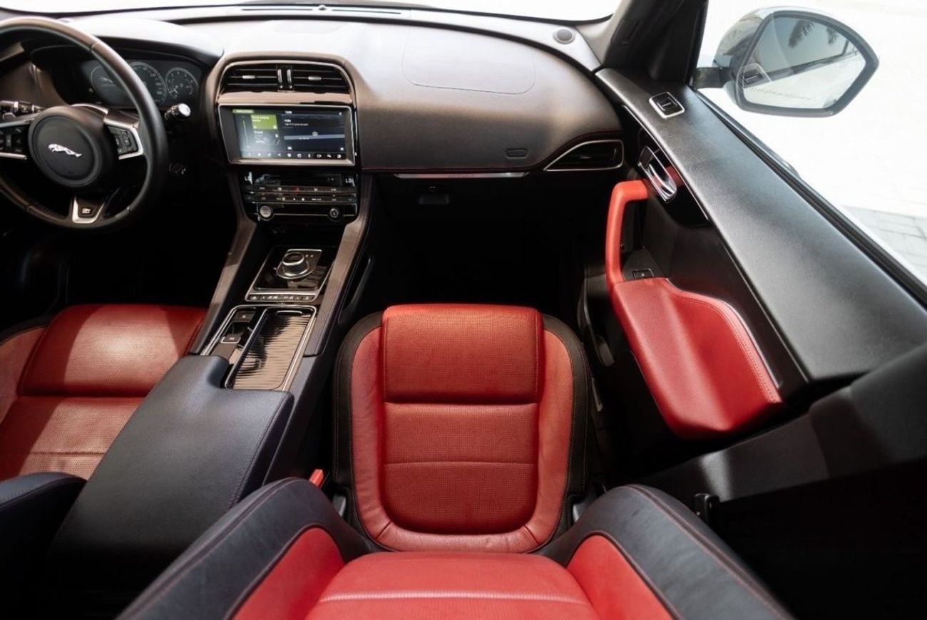 Jaguar F Pace Jaguar F-Pace R-Sport 2018 GCC under Warranty with Flexible Down-Payment.