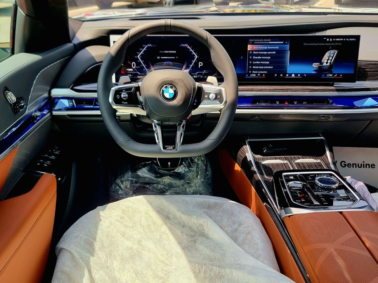 بي أم دبليو 740i M Sport Warranty & Service 2026 GCC