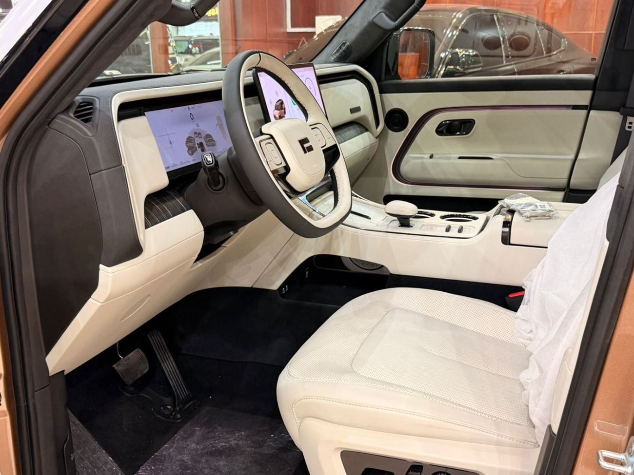 روكس أداماس VIP