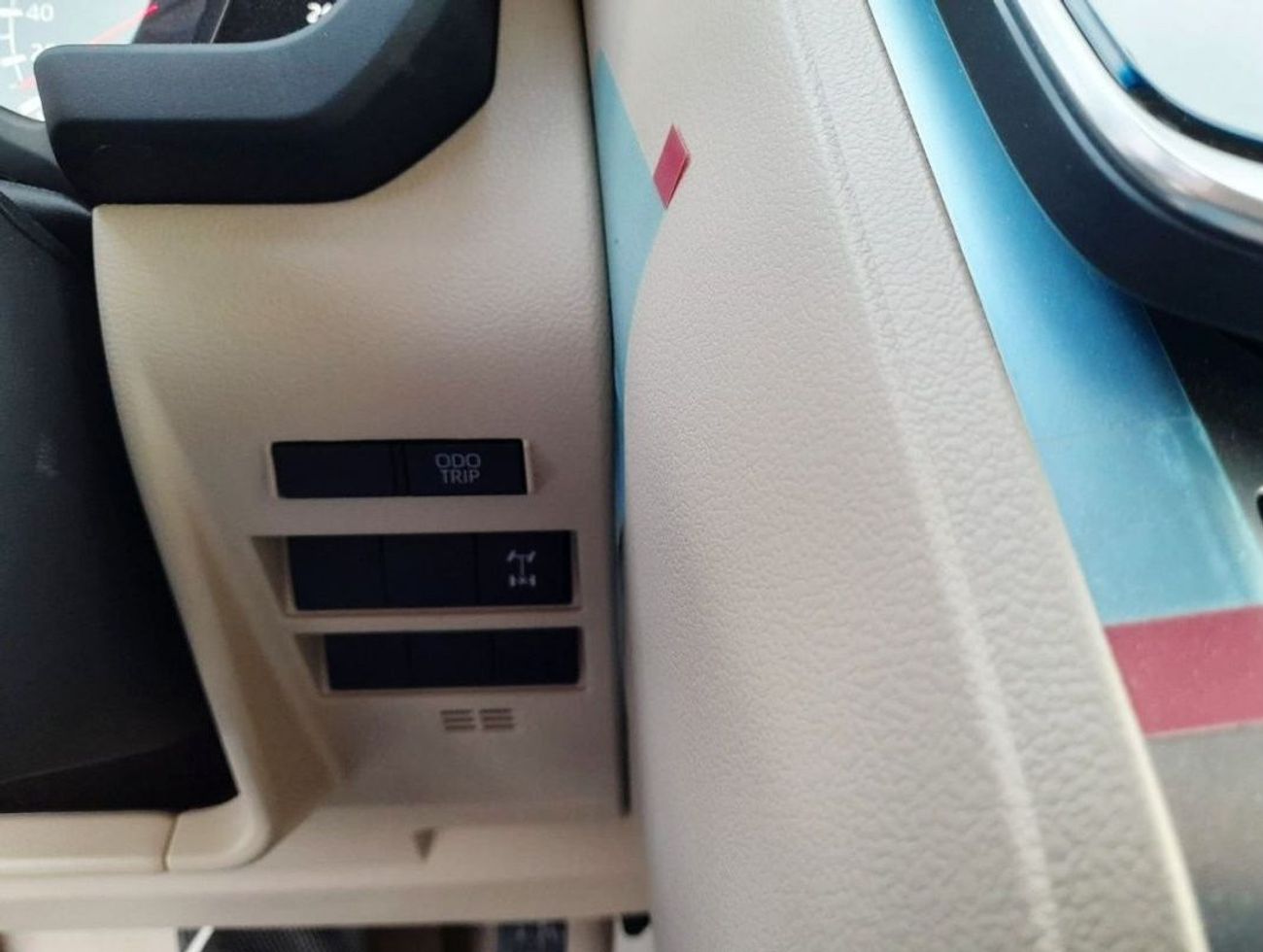 Toyota Land Cruiser 3.5L EXR ONE ELECTRIC SEAT WITH SUNROOF AUTO TRANSMISSION