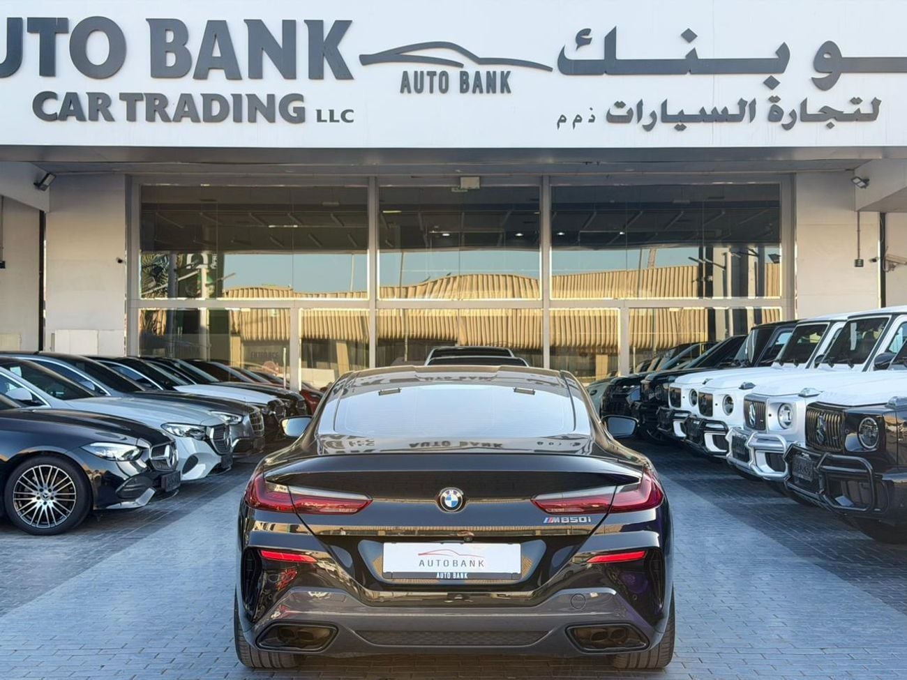 بي أم دبليو M850i xDrive Std 4.4L