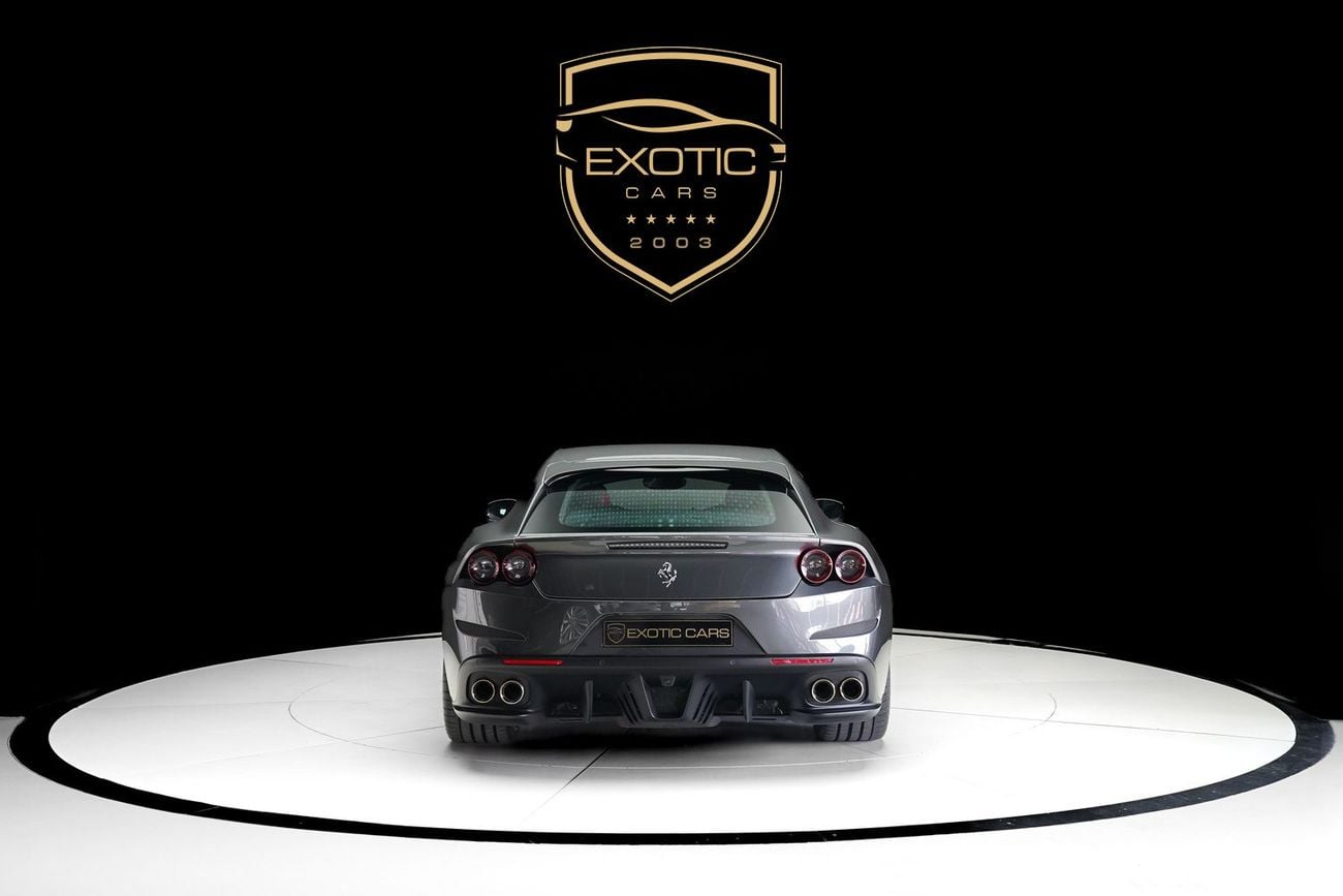 Ferrari GTC4 Lusso V12