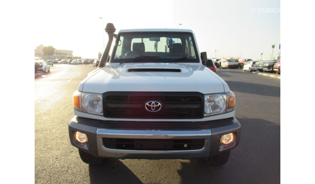 Toyota Land Cruiser Pick Up TOYOTA LAND CRUISER PICK UP RIGHT HAND DRIVE (PM984)