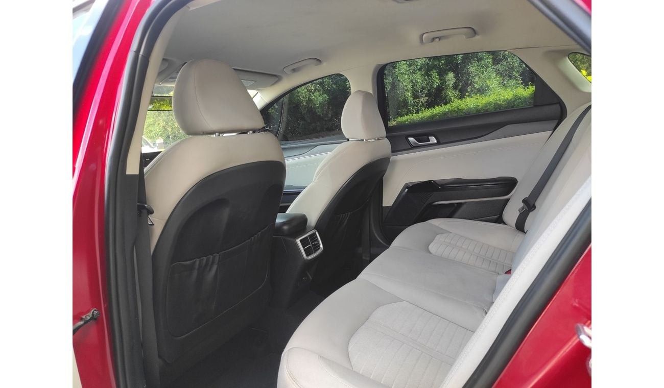 كيا K5 2.0L LX Kia k5 2023 Gcc V4 full automatic