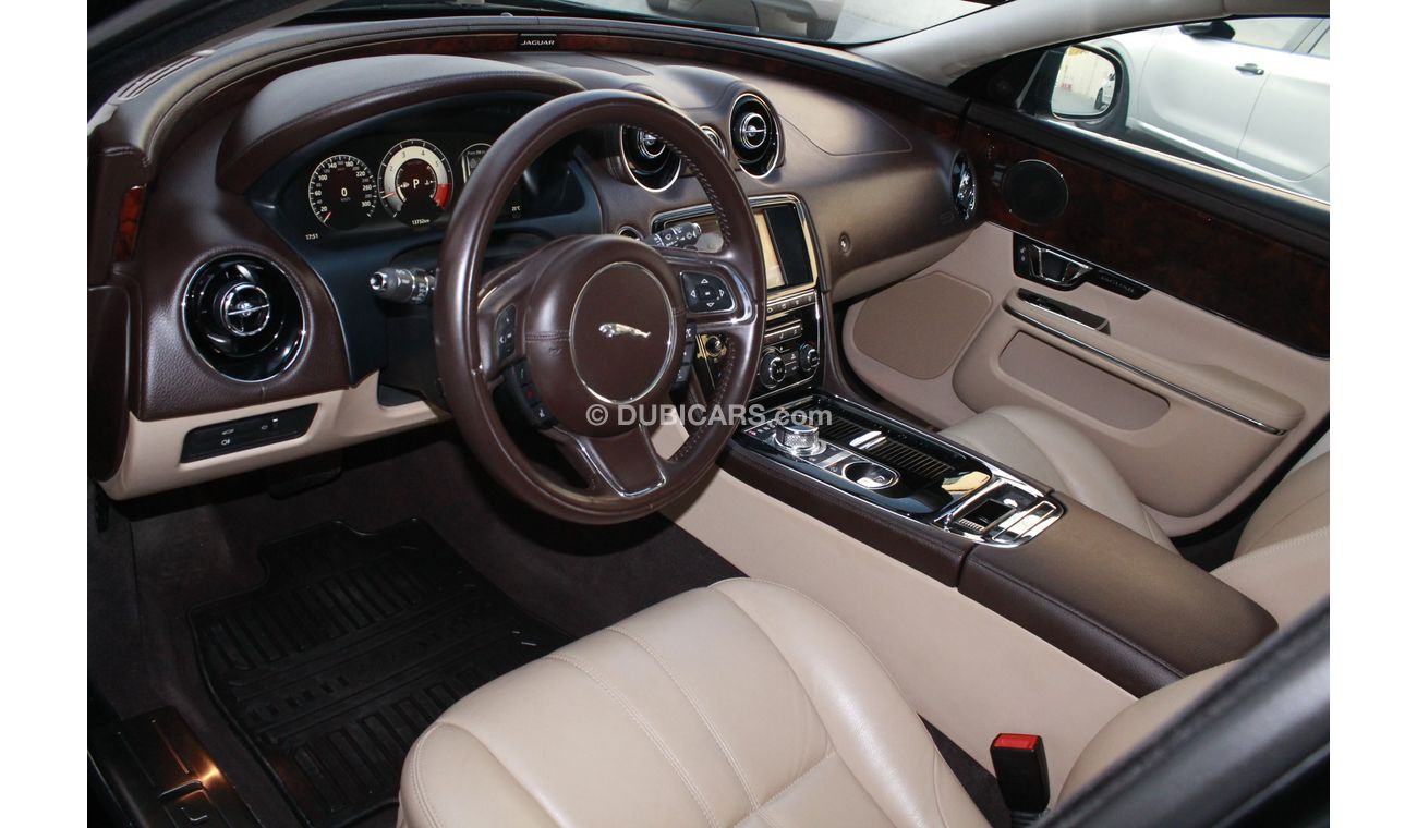 جاكوار XJ 2.0L 2016 MODEL UNDER WARRANTY