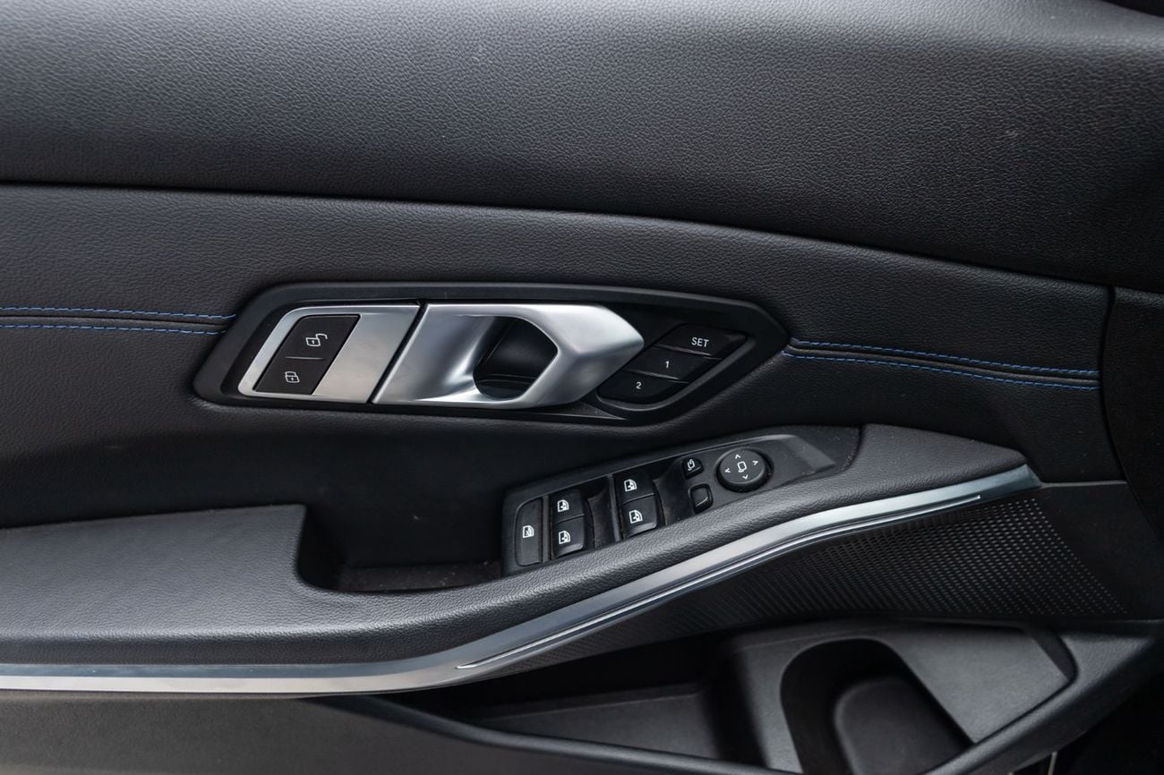 بي أم دبليو 320