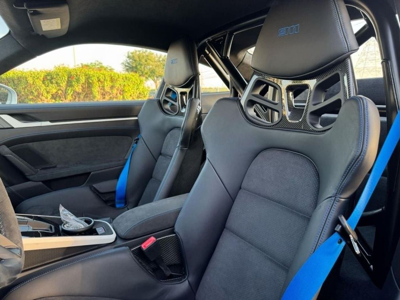 Porsche 911 Dakar 3.0L (475 HP) Coupe GERMAN SPEC NEAT AND CLEAN