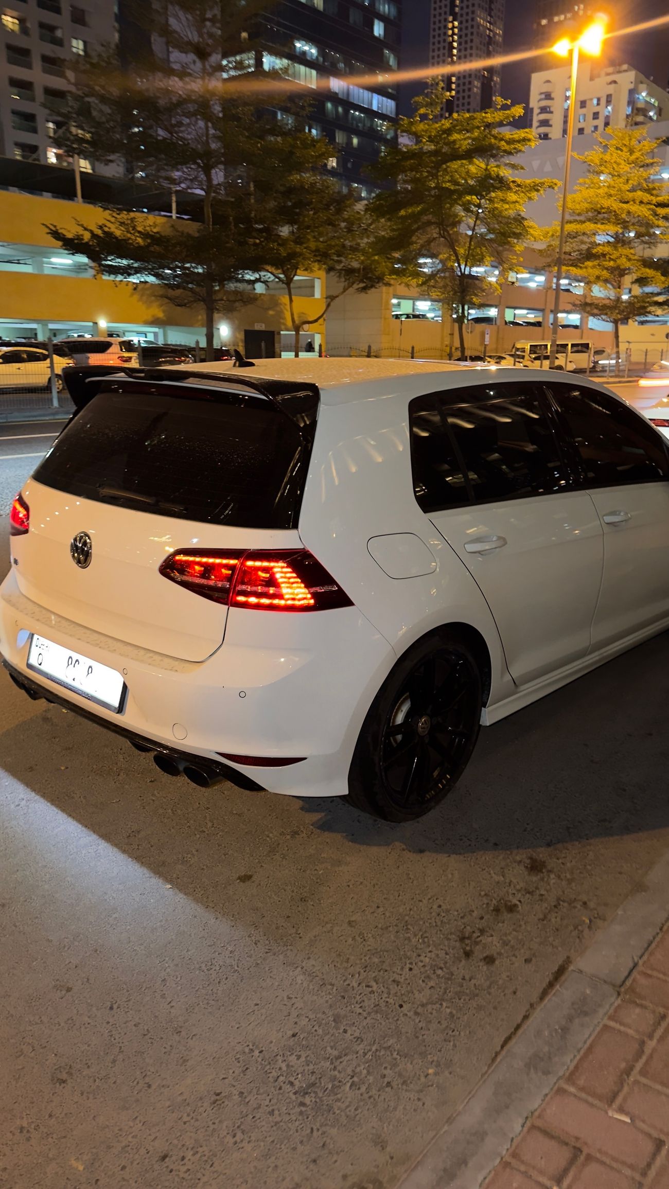 فولكس واجن جولف ار