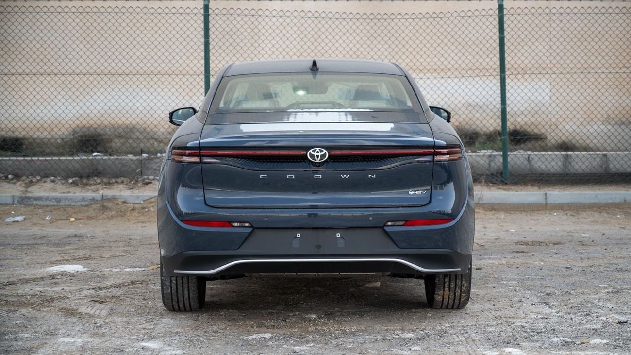 تويوتا كراون PLATINUM TOYOTA CROWN 2.5 MID HEV -2026YM