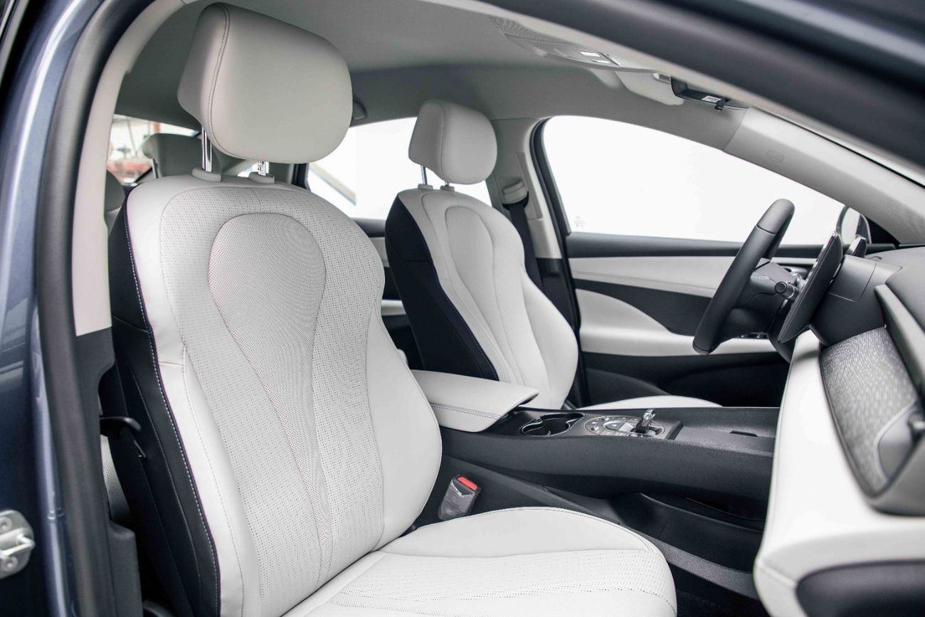 BYD Seal 05 DM-i Luxury 1.5L - Plug-In Hybrid - Atlantis Grey Inside White | Export Only