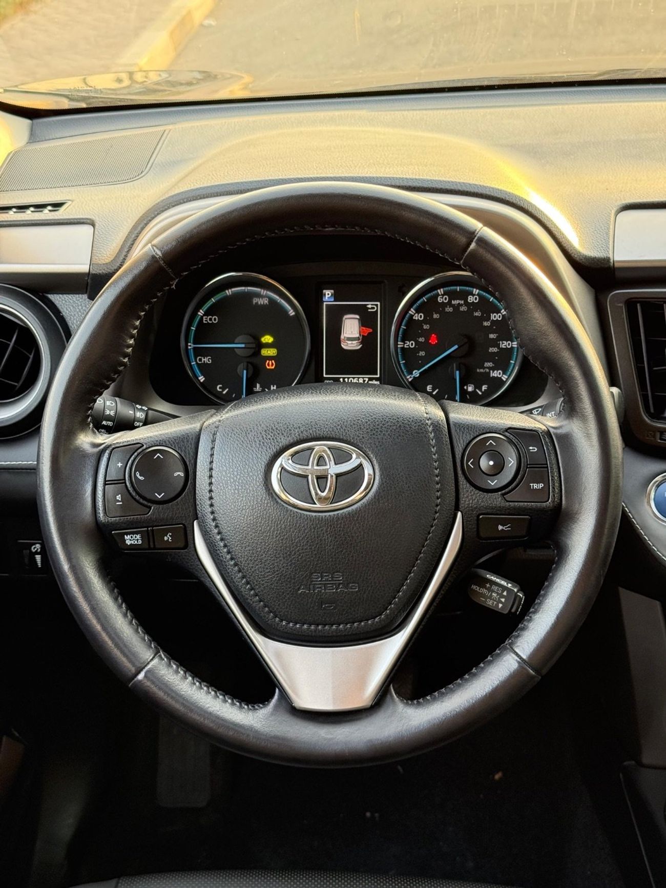 تويوتا راف ٤ XLE 2.5L