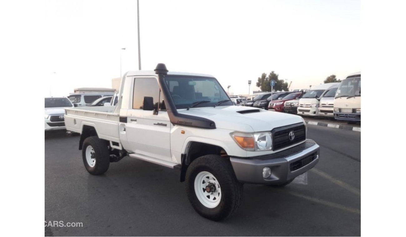 Toyota Land Cruiser Pick Up RIGHT HAND DRIVE (Stock no PM 763)