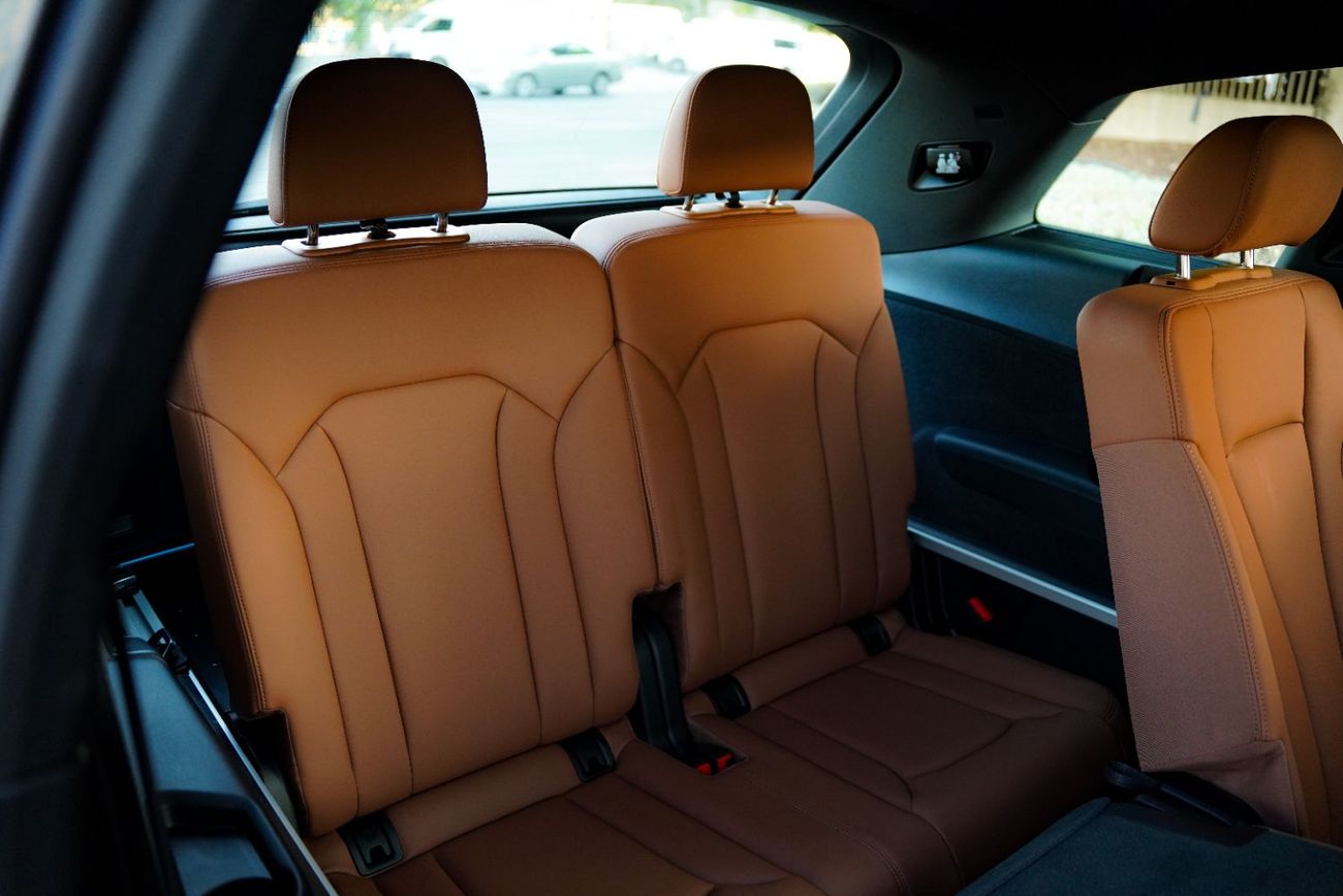 Audi Q7 55 TFSI quattro S-Line 3.0L