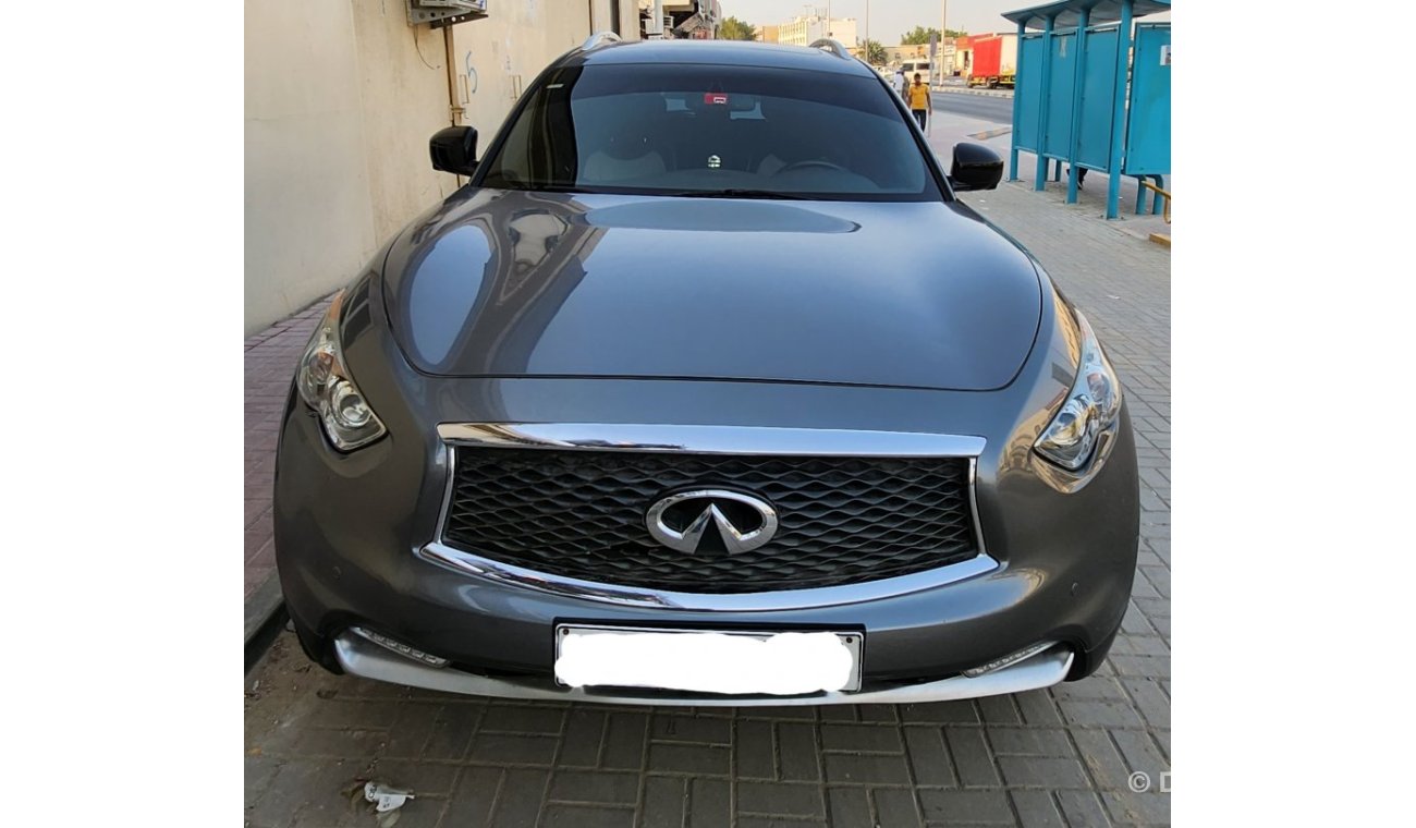 إنفينيتي QX70