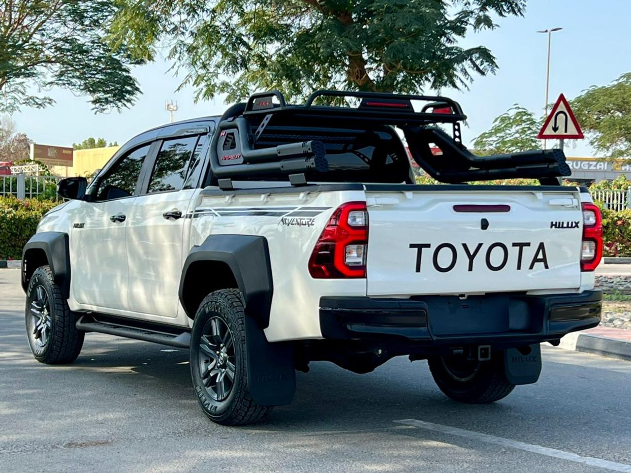 تويوتا هيلوكس 