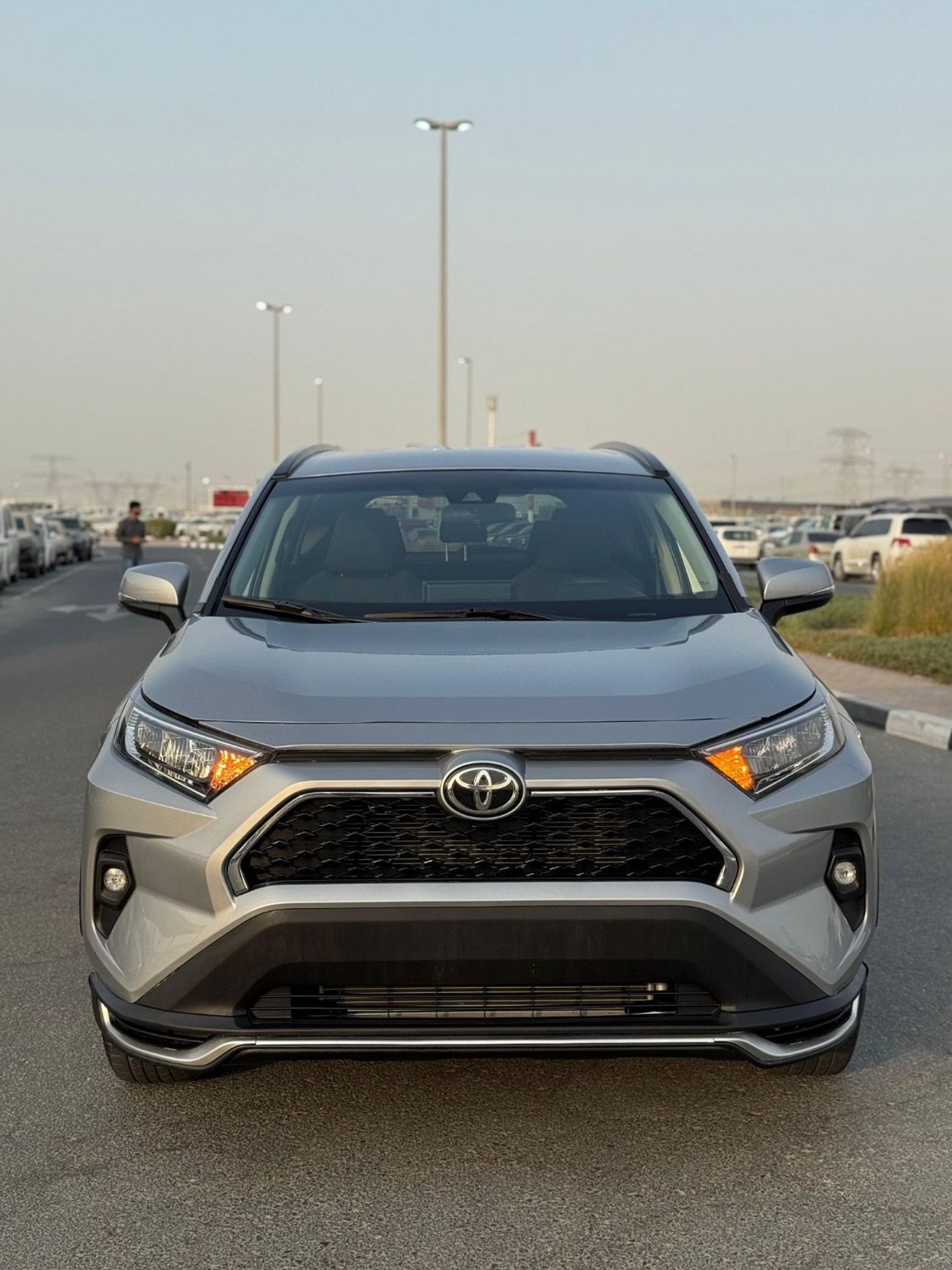 تويوتا راف ٤ XLE 4WD Full Option 2021