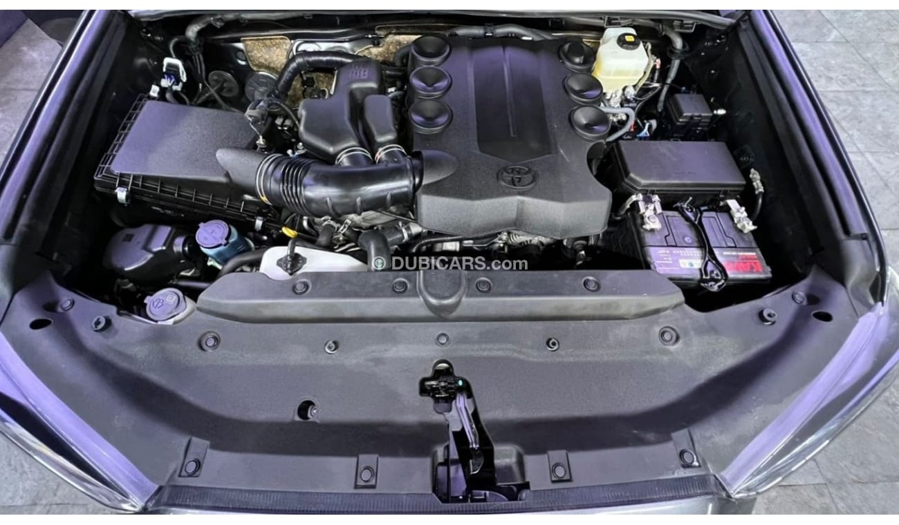 Toyota 4Runner *Offer*2020 TOYOTA 4RUNNER SR5 AWD 4.0L-V6 - 7 SEATER / EXPORT ONLY