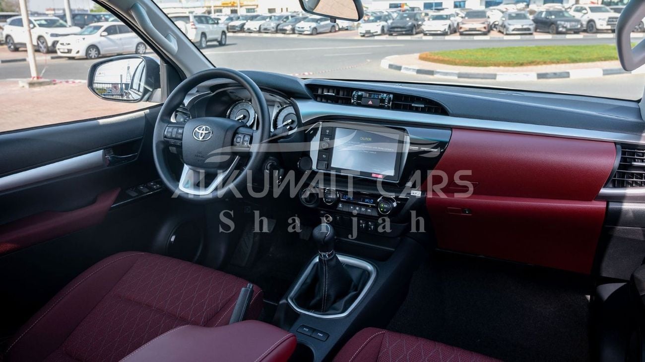 Toyota Hilux TOYOTA HILUX DC 2.7P MT 4X4 P.WINDOW MY2023