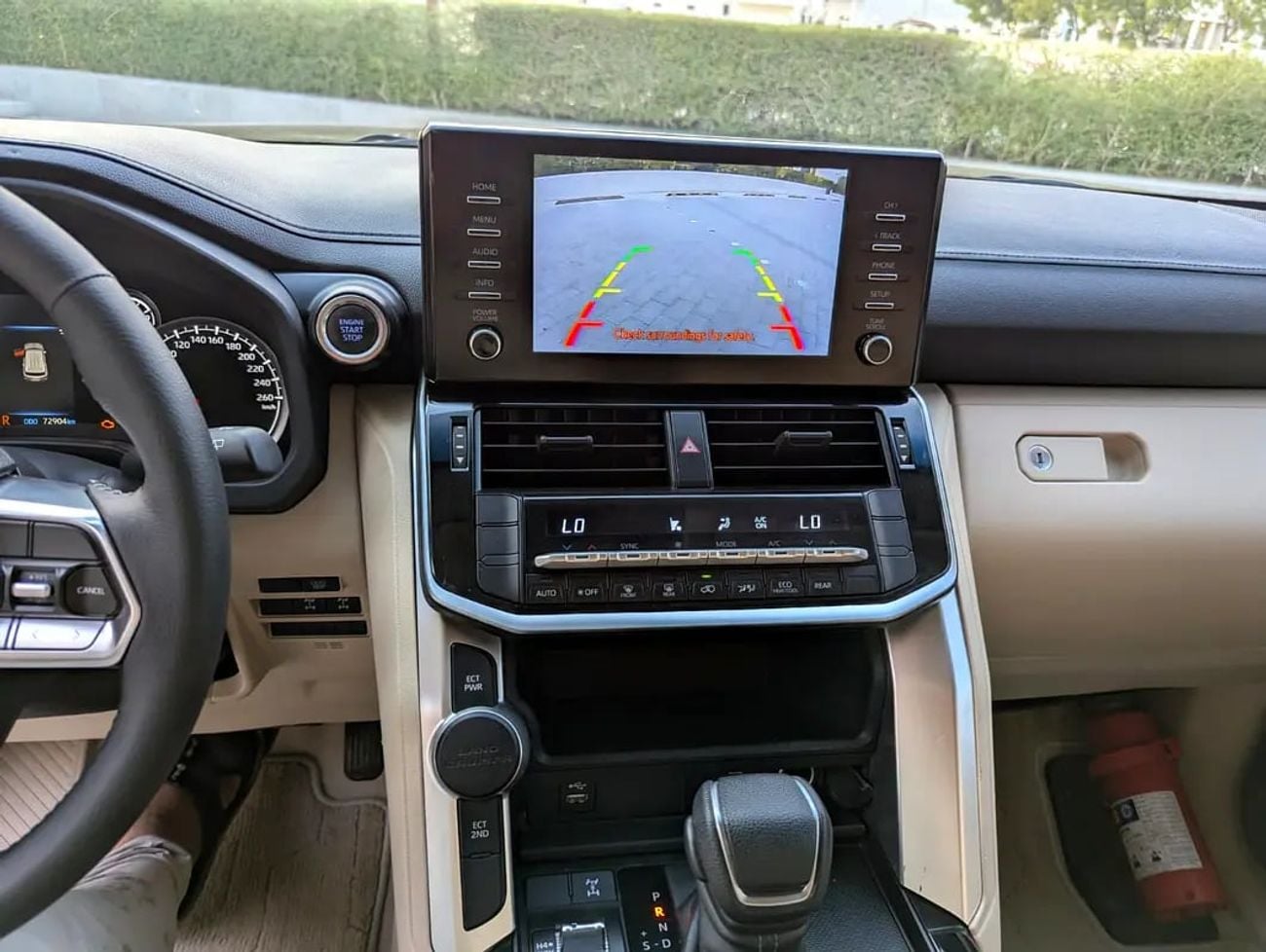 تويوتا لاند كروزر VXR 2023 GCC Specs Interior and Exterior Excellent Condition