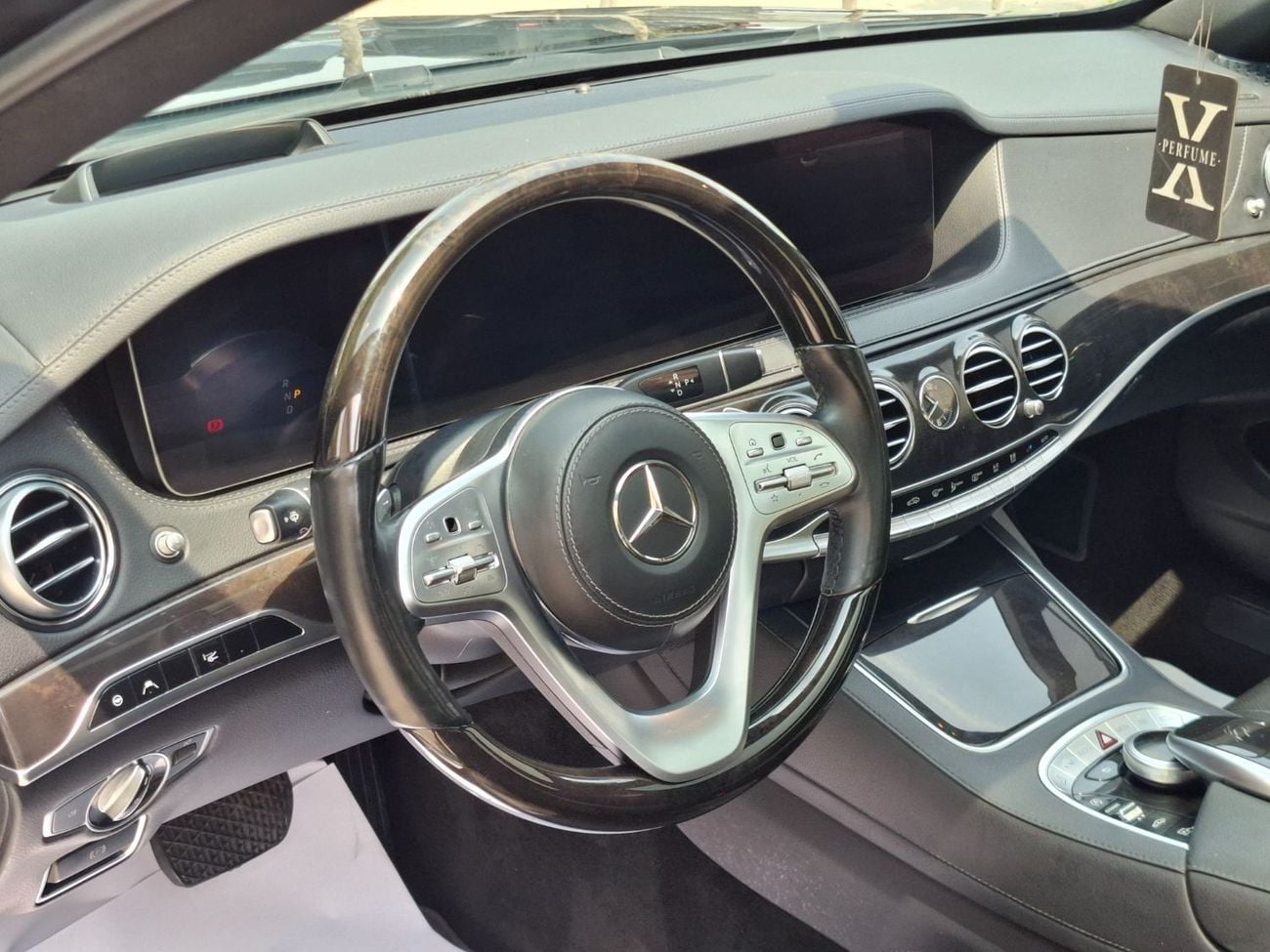 Mercedes Benz S350d STD (NON GCC)