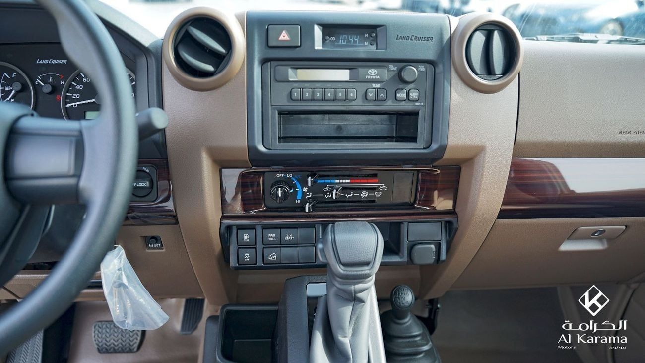 Toyota Land Cruiser Pick Up 4.0L V6 | Automatic Transmission | Diff Lock | Power Mirror & Windows | GCC Specs | LC79