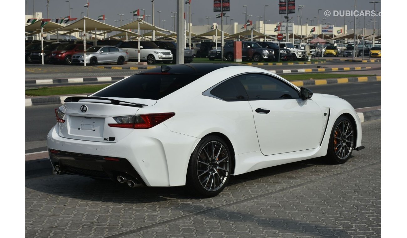 لكزس RC F SPORT V8 Full Carbon Fiber