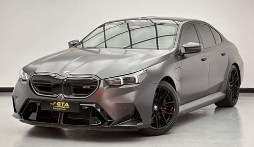 بي أم دبليو M5 2025 BMW M5 Performance, Oct/2029 BMW Warranty + Service Contract, BMW Full Service History, GCC