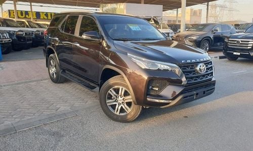 Toyota Fortuner EXR 2.7L (160 HP)