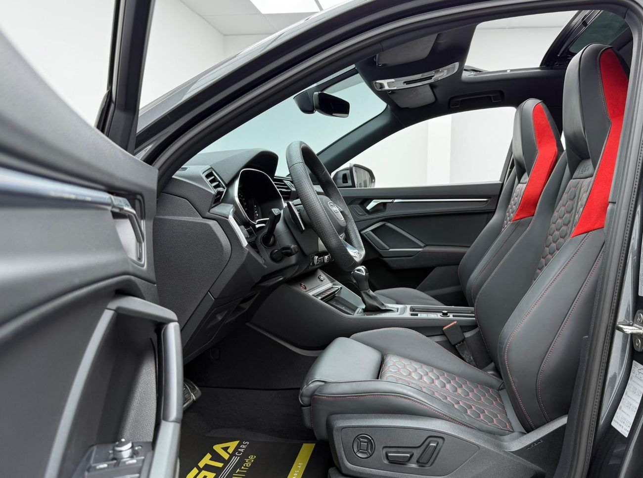 Audi RS Q3 Sportback TFSI quattro 2.5L 2024 Audi RSQ3, 2028 Audi Warranty + Service Pack, Full Audi Service His