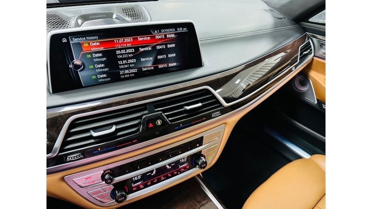 BMW 750Li Luxury Plus GCC .. FSH .. Top Range .. Perfect Condition .. V8 .