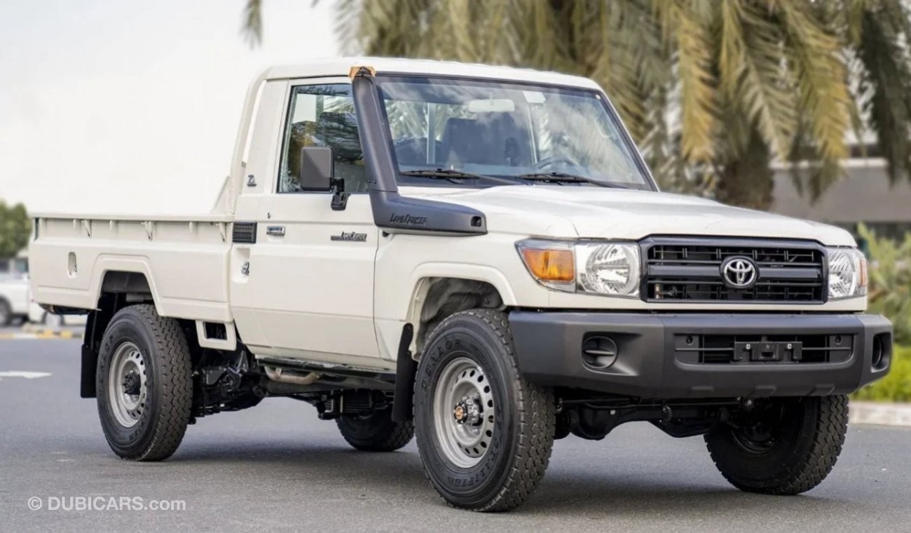 تويوتا لاند كروزر بيك آب Land cruiser lc 79 single cabin 4.0L petrol