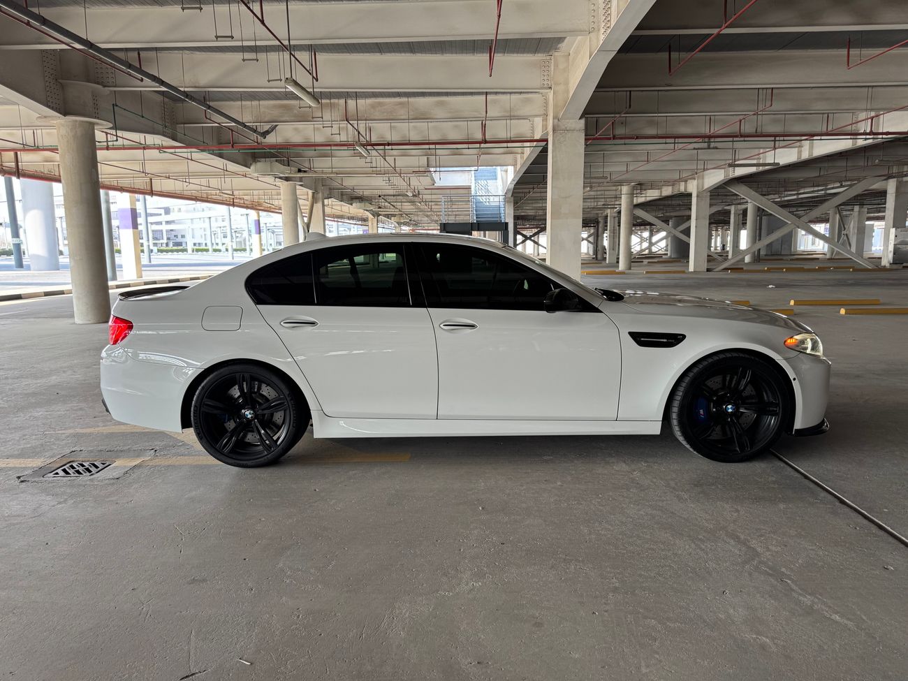 بي أم دبليو M5