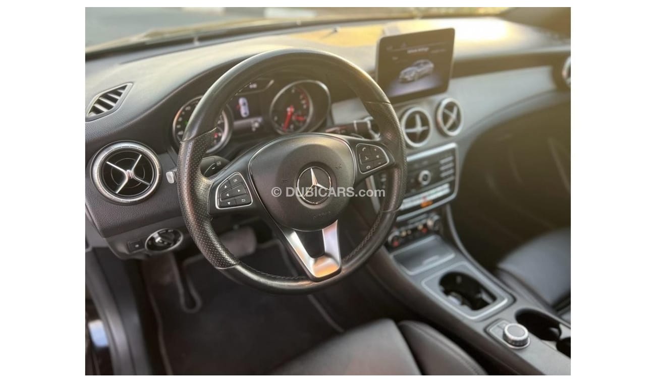 مرسيدس بنز CLA 250 GREAT OFFER MERCEDES BENZ CLA 250 2019 AMG FULL OPTIONS LOW MILEAGE