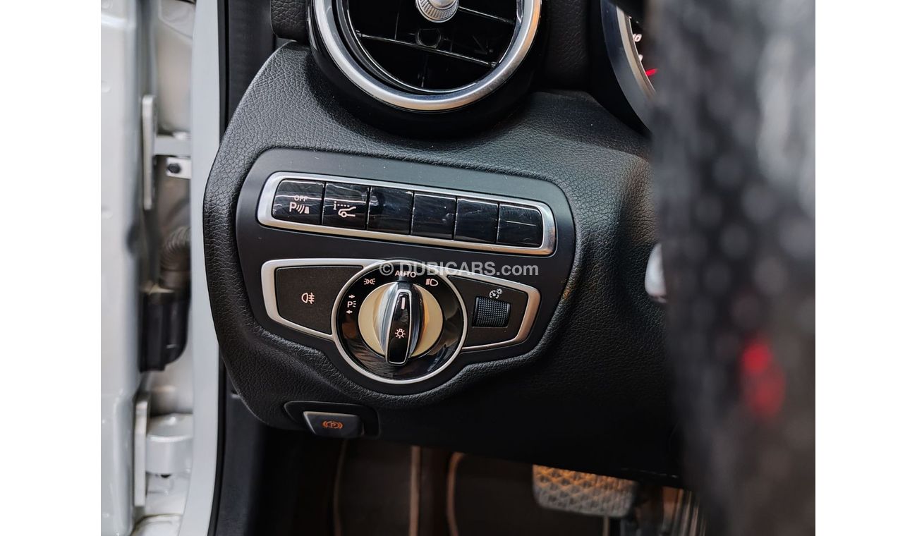 Mercedes-Benz 220 diesel