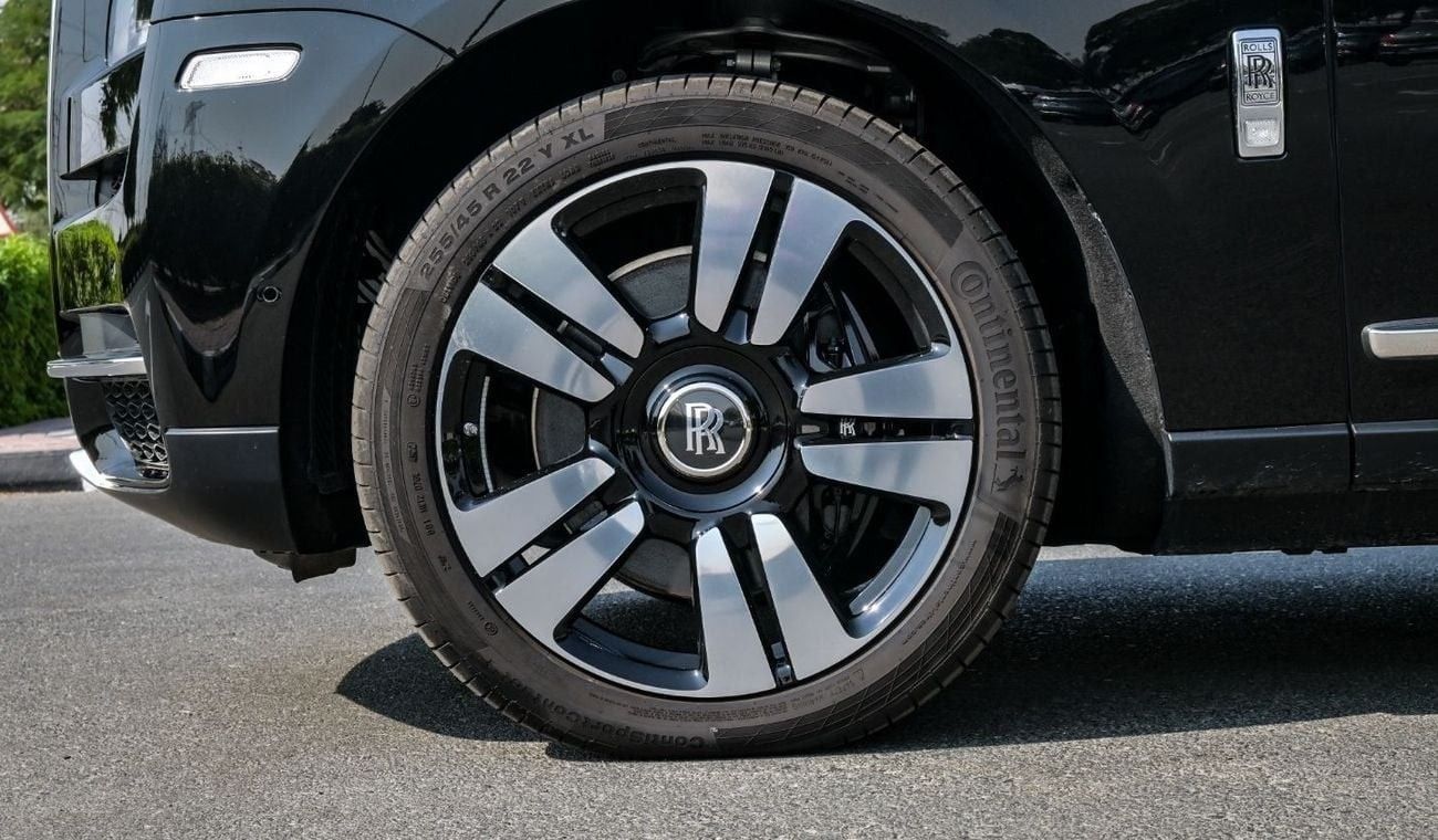 رولز رويس كولينان Rolls Royce Cullinan Silver Badge | 2023