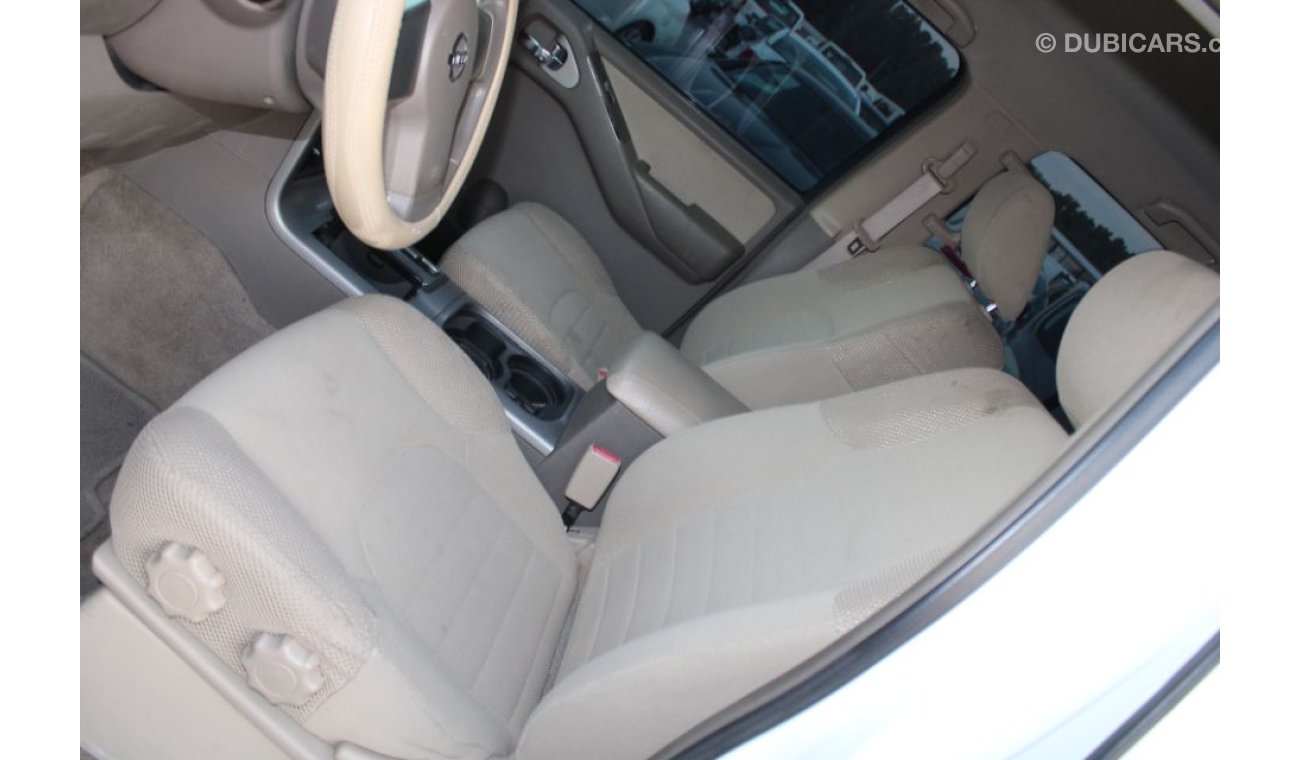 Nissan Pathfinder Nissan pathfinder 2010 GCC 7 seats