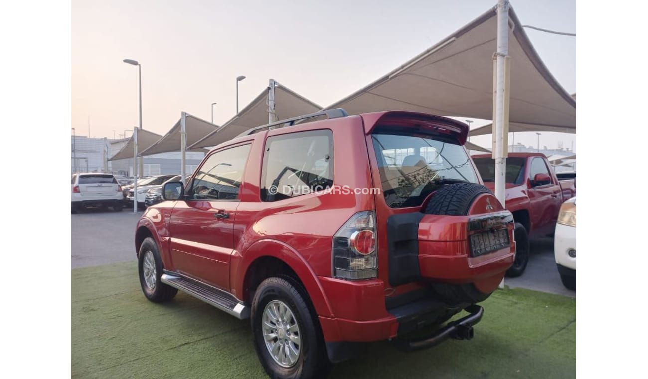 ميتسوبيشي باجيرو بينين متسوبيشي  باجيرو خليجي 2010صبغ وكاله  كاميرا مراقبة رنجات ومثبت سرعه لاتحتاج الي مصاريف