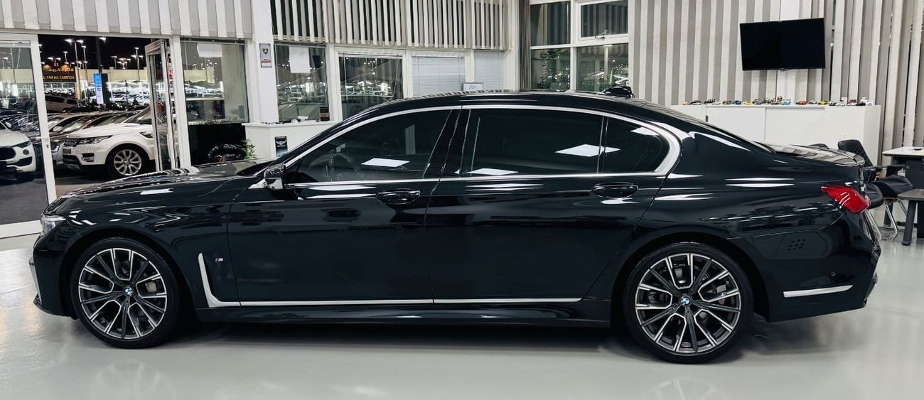 BMW 730Li Exclusive GCC .. FSH .. M kit .. Perfect Condition .. Warranty .