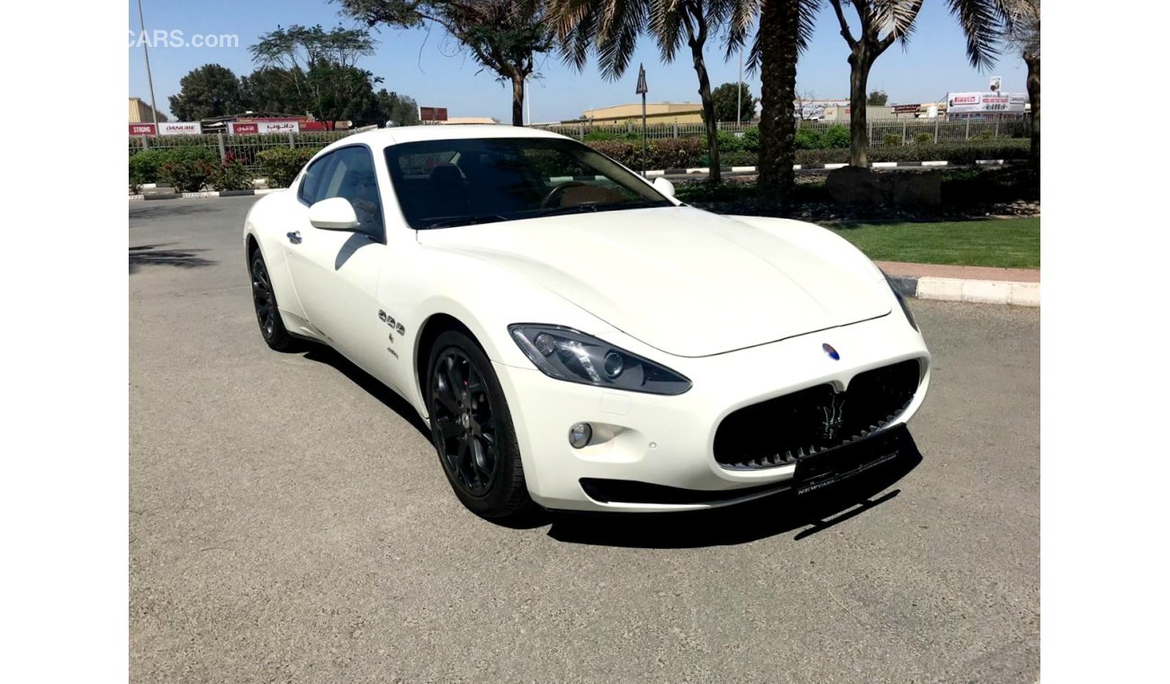 Maserati Granturismo 2014 - V8 - GCC SPECS - JUST 2454 PER MONTH - BANK LOAN WITH O DOWNPAYMENT