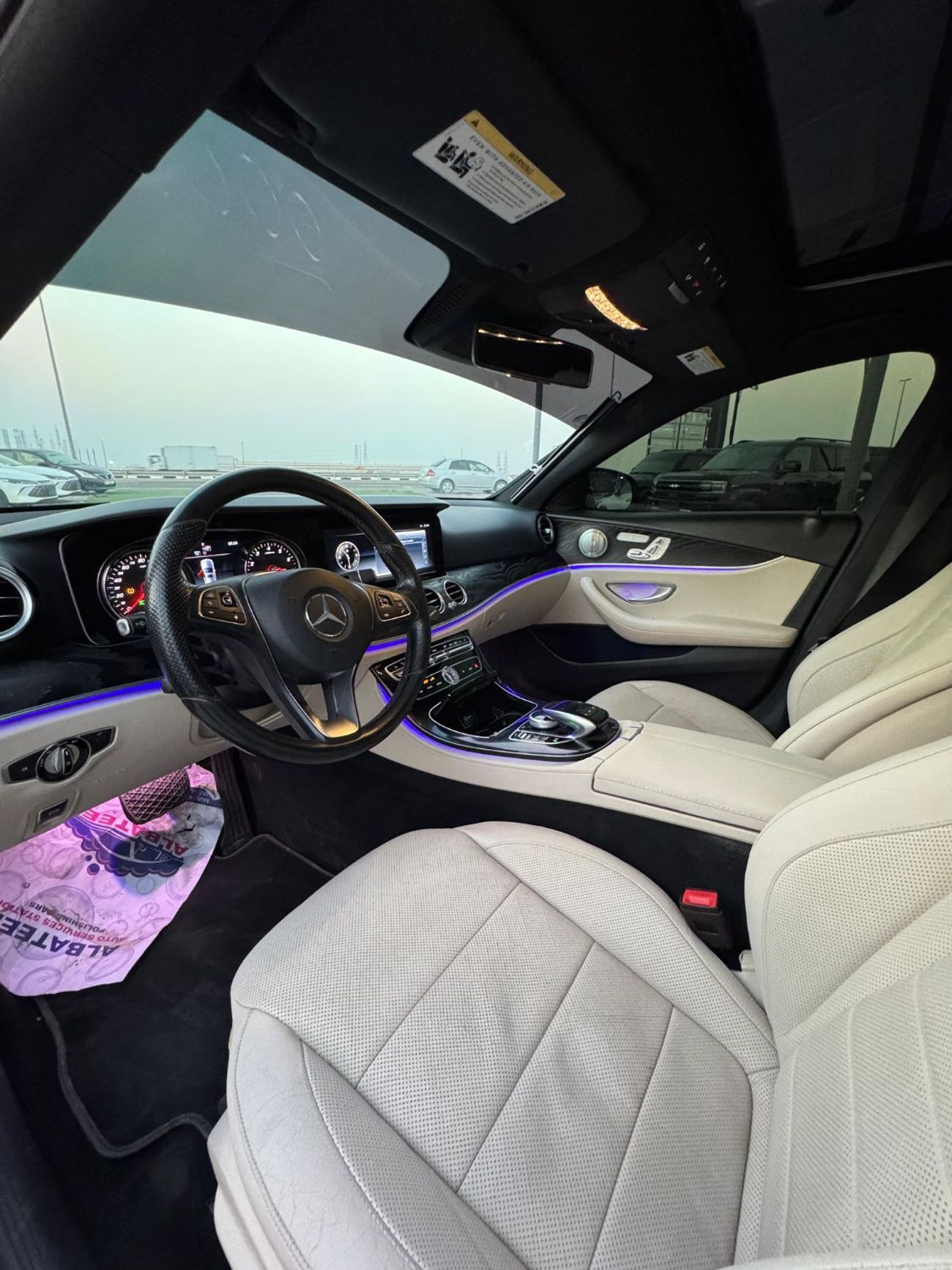 مرسيدس بنز E300 Premium 2.0L