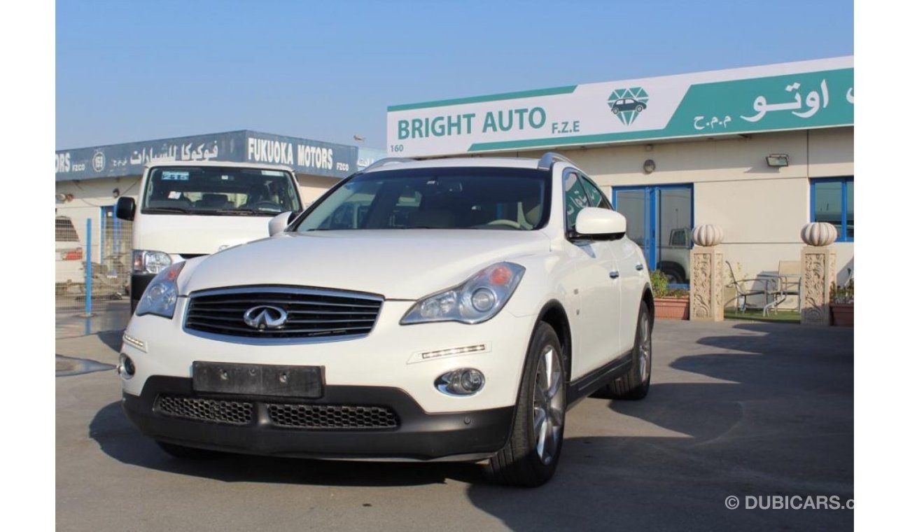 Infiniti QX50 Air Conditioning, AM/FM Radio, Aux Audio In, Beige Colored Seats, Leather Seats, Navigation System,