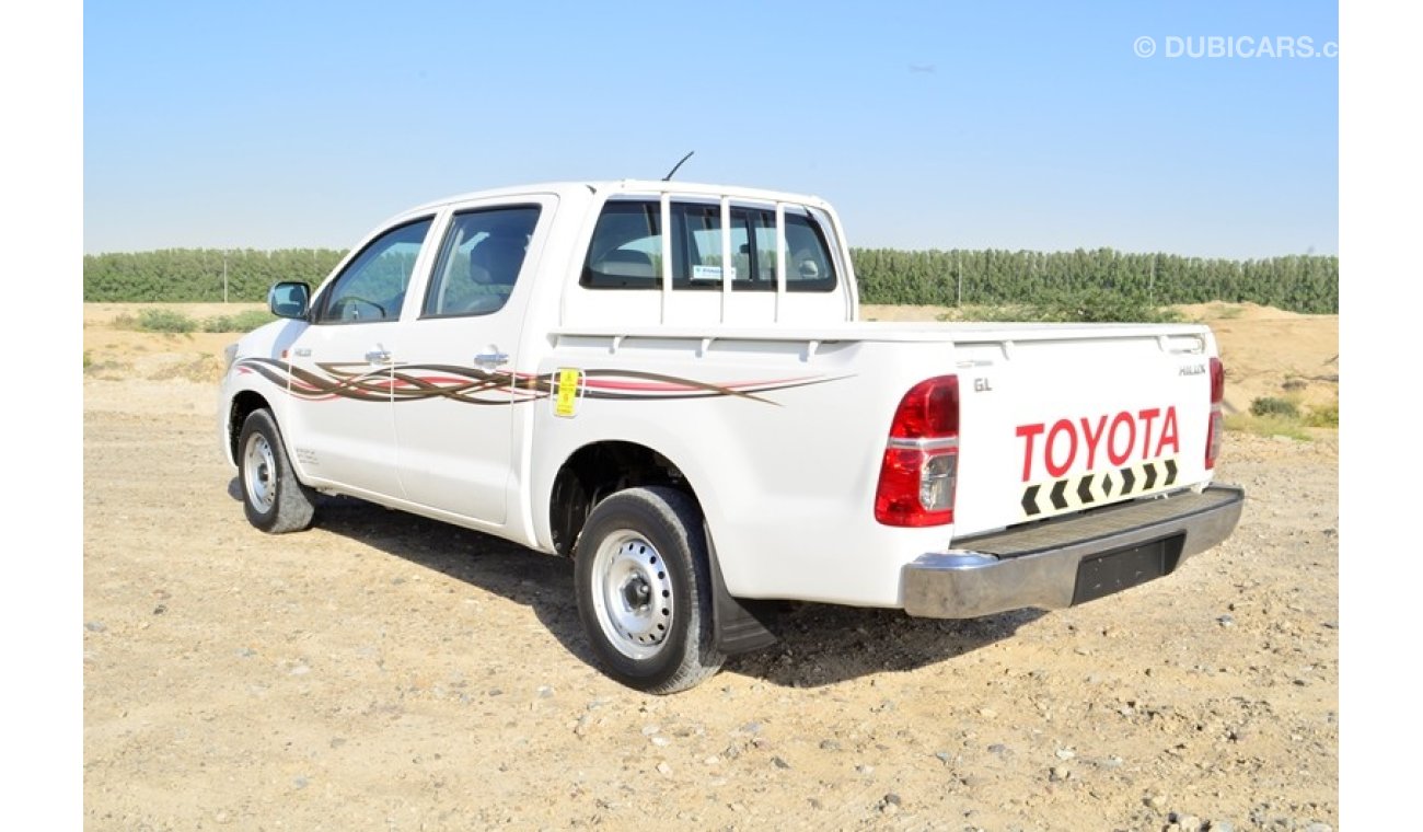 Toyota Hilux 4X2 2.0L DOUBLE CABIN PICK UP GCC SPECS