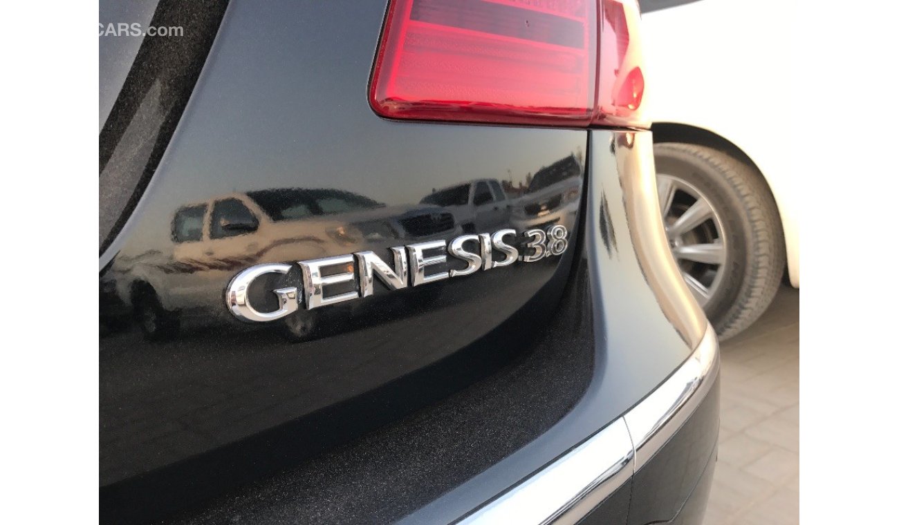 Hyundai Genesis 2014