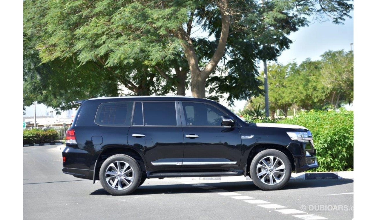 Toyota Land Cruiser 200  GXR V8 4.5L Diesel 8 Seater Automatic Platinum Edition